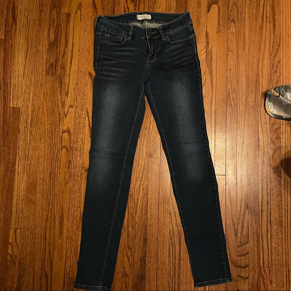 Pacsun - Bullhead Jeans - Picture 1 of 3